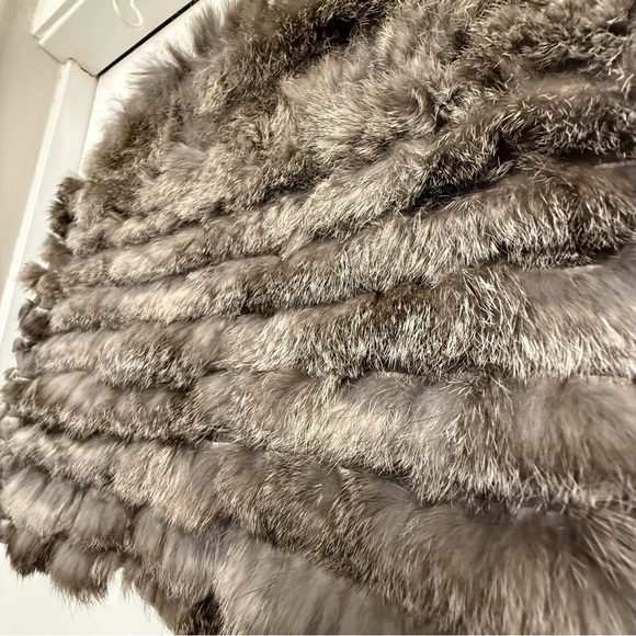 Alice & Olivia Rabbit Fur Jacket | XS/S | Rabbit Fur - Picture 4 of 7